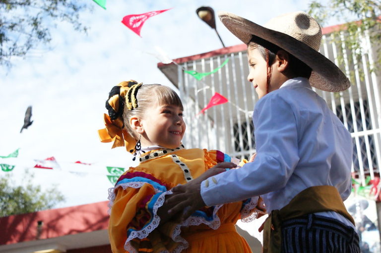 23 Vibrant Traditions That Define Mexican Culture: Viva Mexico!