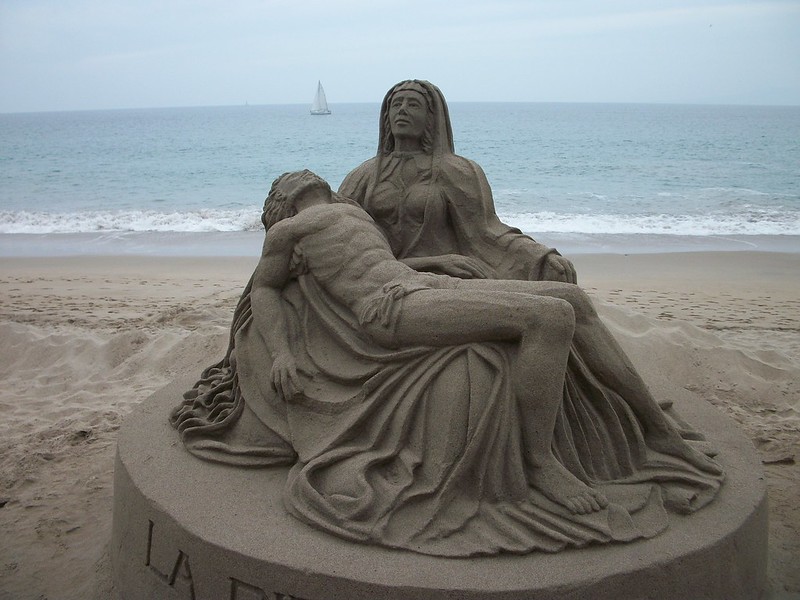 sand sculpture 