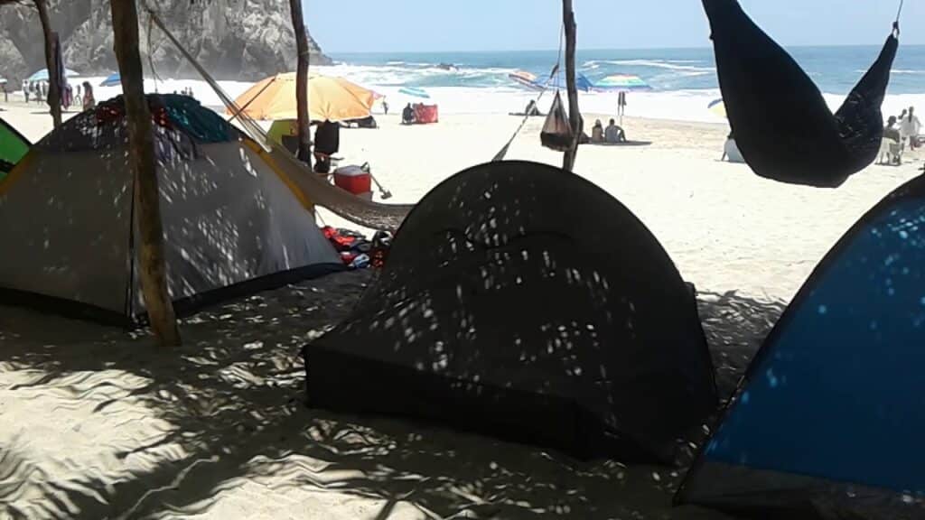 camping in maruata