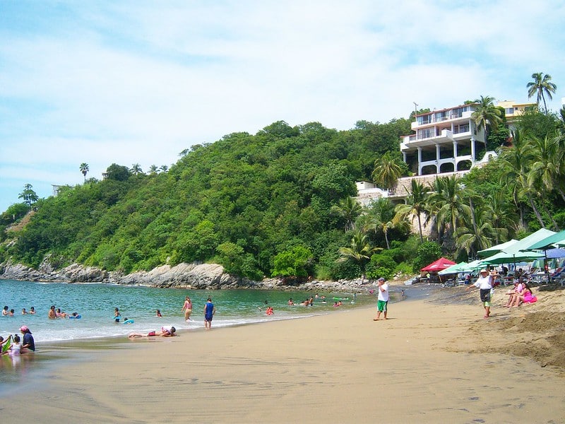 manzanillo beaches