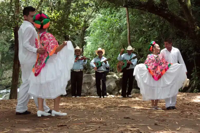 The Huapango Dance: Intricate Footwork and Cultural Flourish